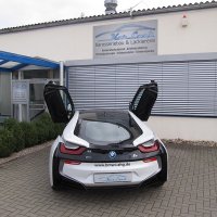 BMW i8